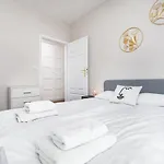 Aleja Sikorskiego 18 By Homeprime * Warsaw