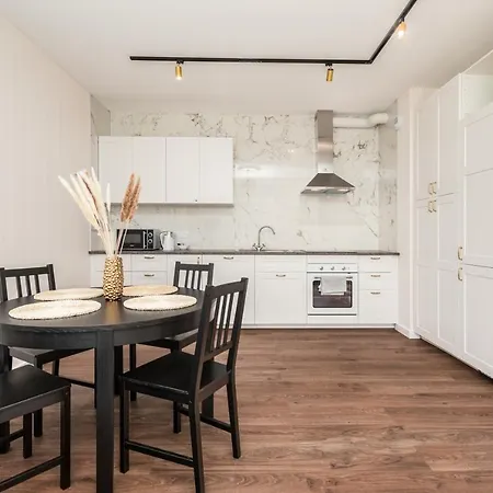 Aleja Sikorskiego 18 By Homeprime Varšava